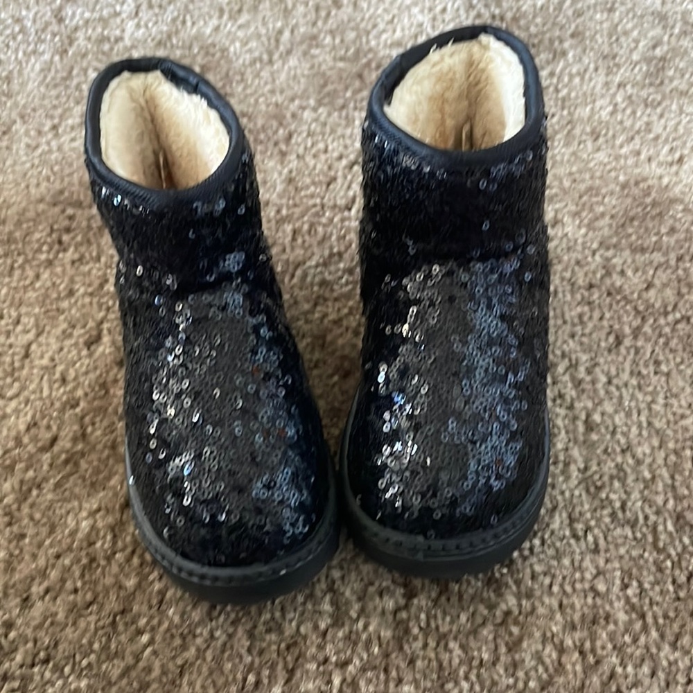 Dadawen Snow Boots